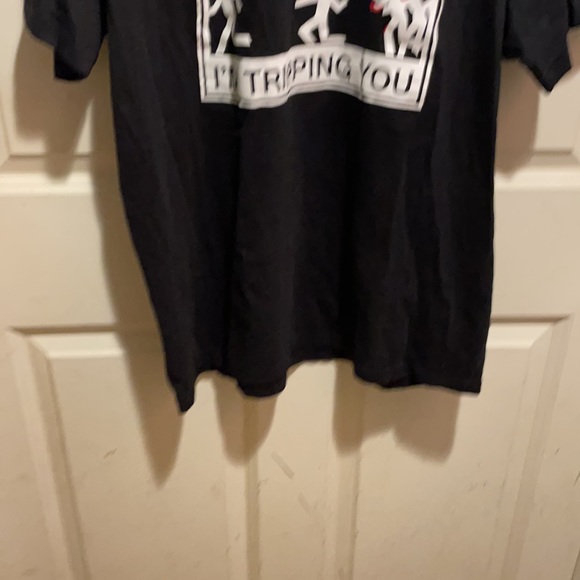 Men’s Warning ⚠️ if zombies chase us I’m tripping you sarcasm - Picture 3 of 7